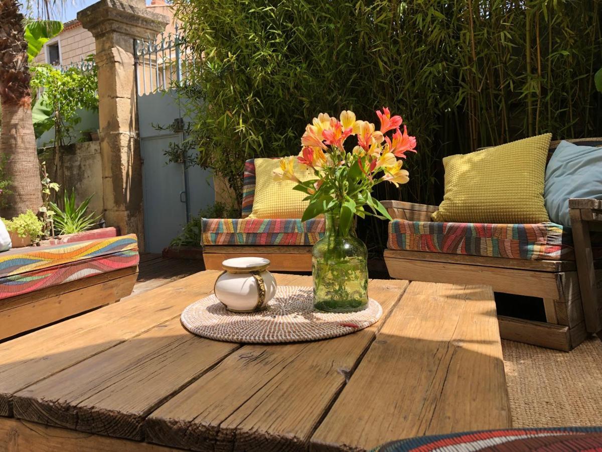 Maison La Boheme Jacuzzi Bed & Breakfast *