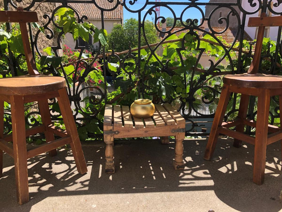 Maison La Boheme Jacuzzi Bed & Breakfast Vias